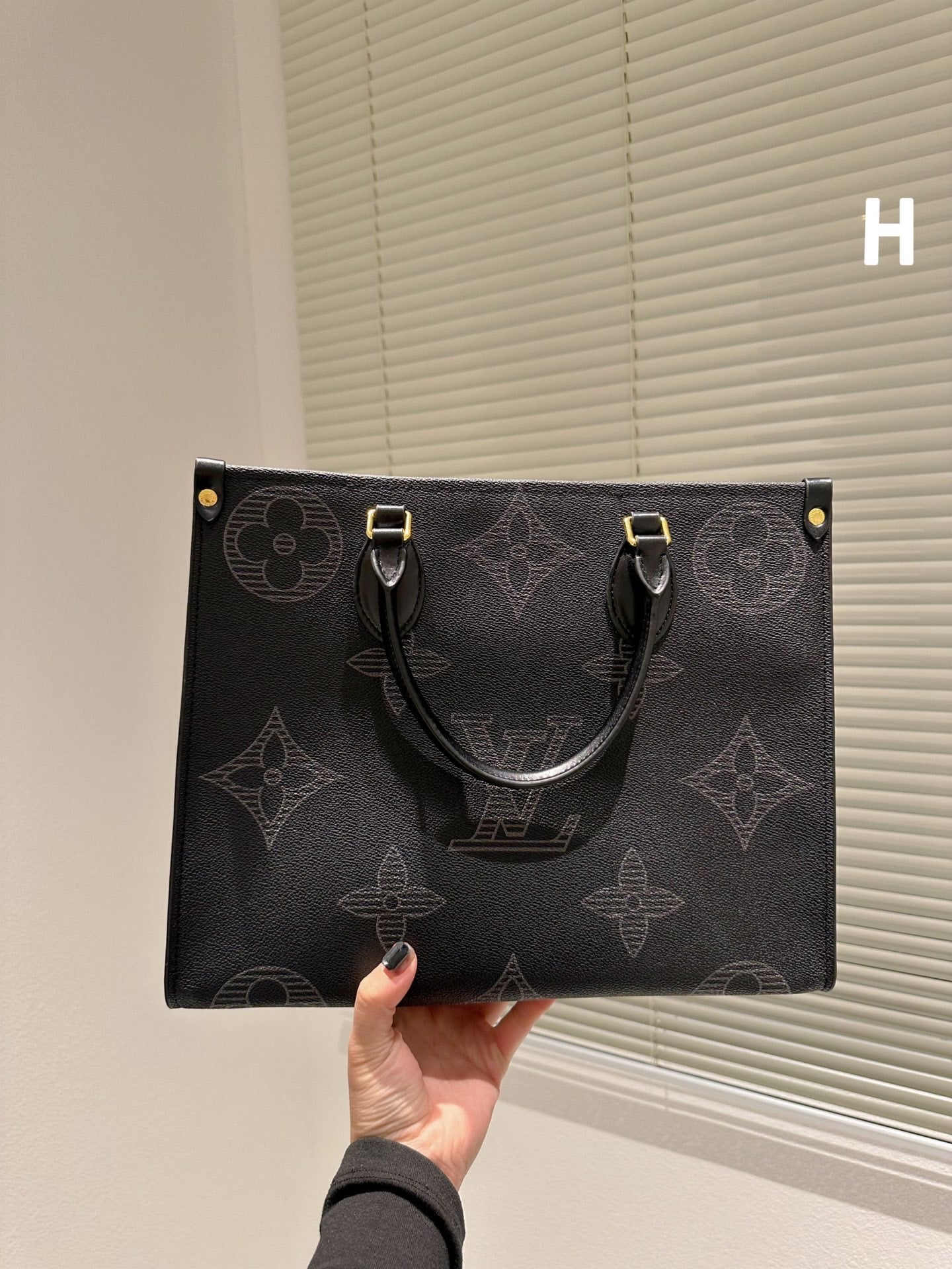 Tote lv best sale